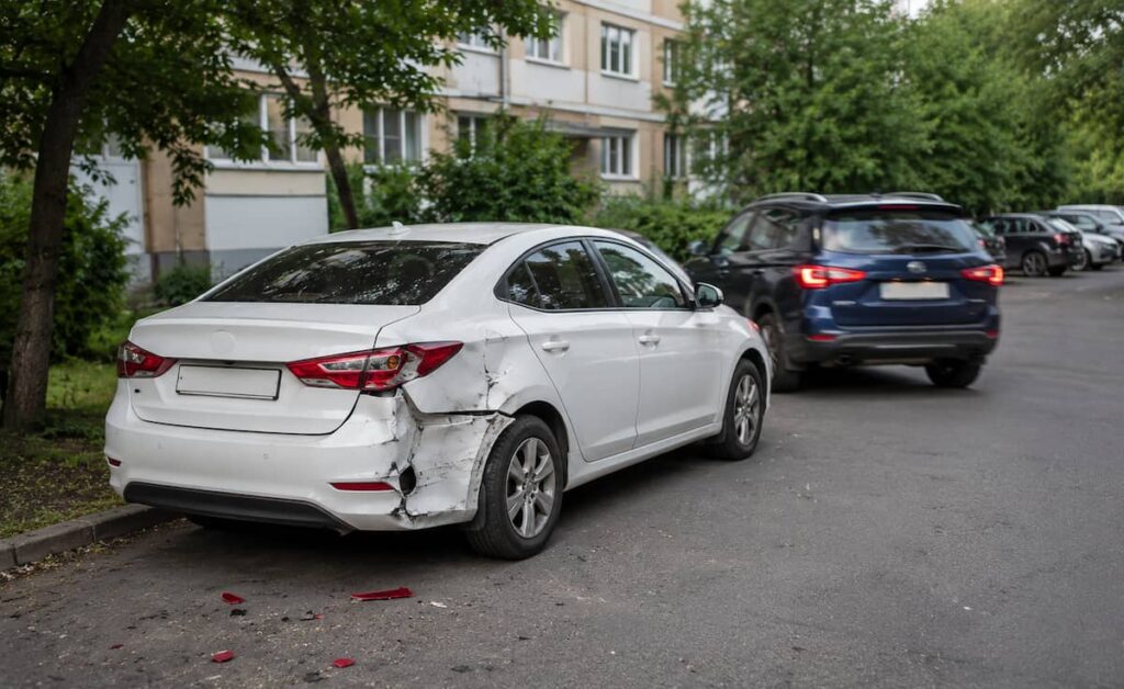 Защита прав водителя и помощь адвоката при оставлении места ДТП.